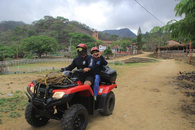 Hot Springs and Villages in the Sierra Madre for 4 hours - Los Llanitos and the first look at mountain life
