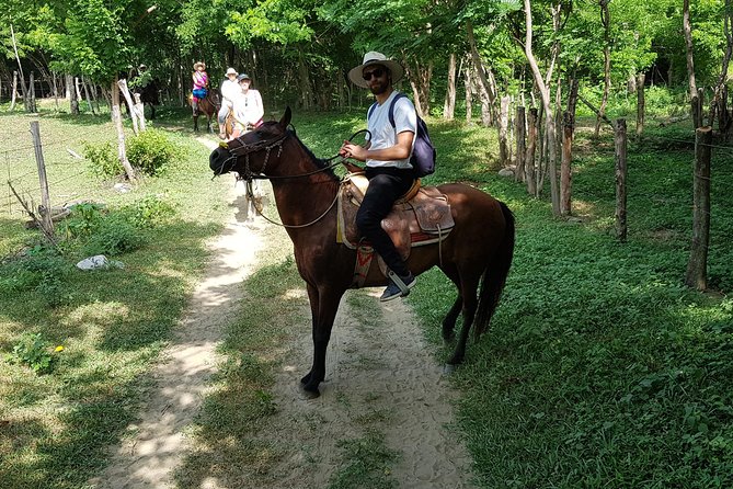 Hot Springs Horseback Riding Adventure - Food, snacks, and what is actually included