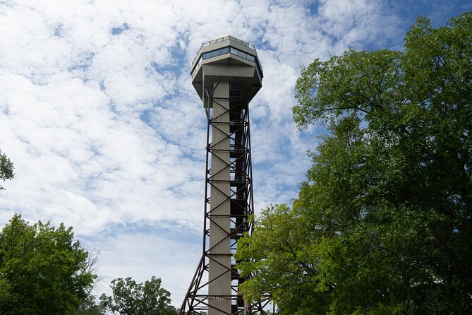 Hot Springs NP Self Guided Driving and Walking Audio Tour - West Mountain Lower Overlook for downtown views
