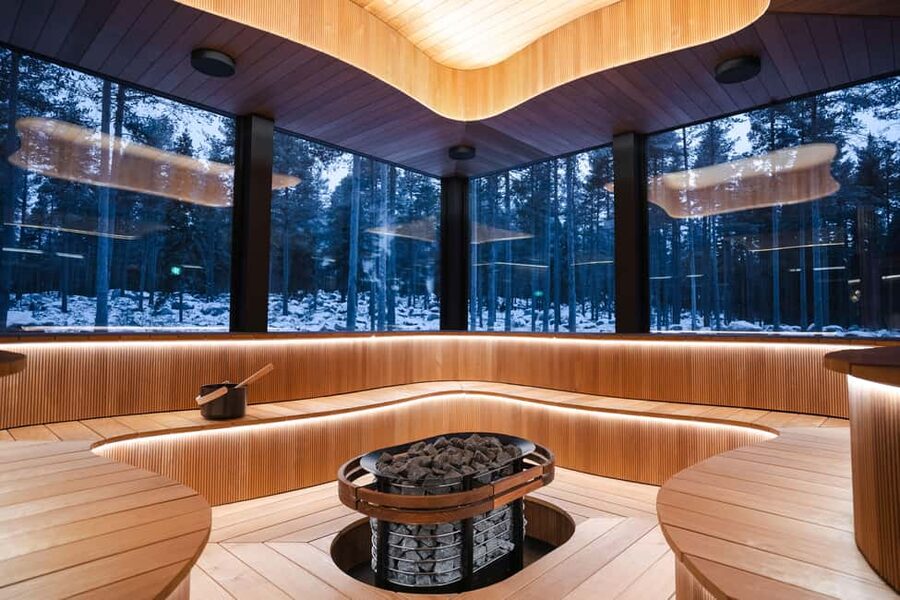 Invisible Arctic Forest Spa: Panorama sauna and hot tubs - The sauna lounge gives you room to pause
