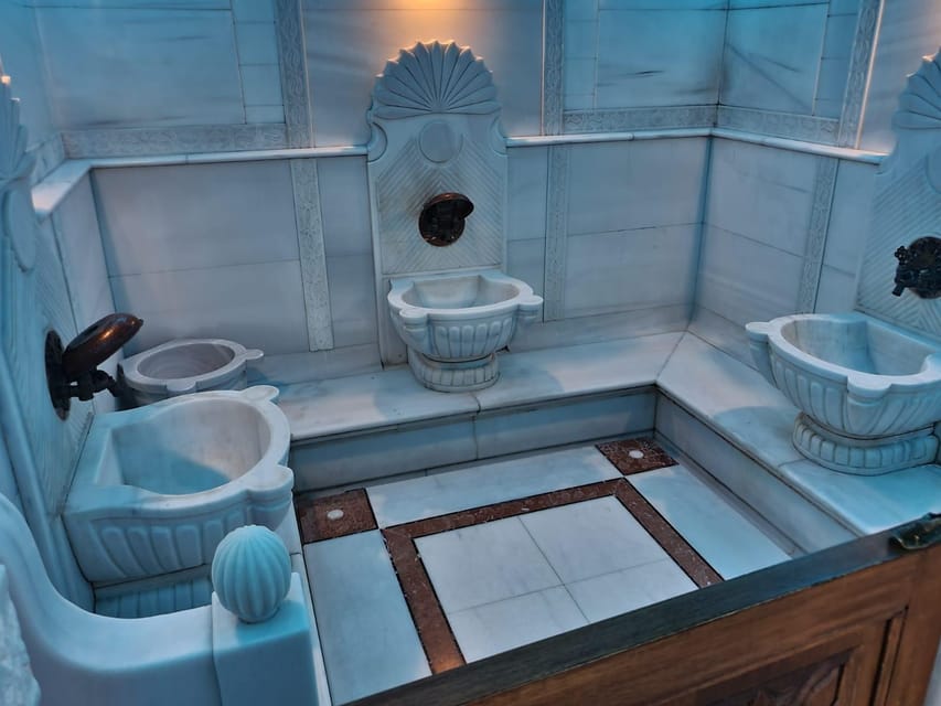 Istanbul: Acemoglu Historical Turkish Bath w/Private Options - What the atmosphere is really like