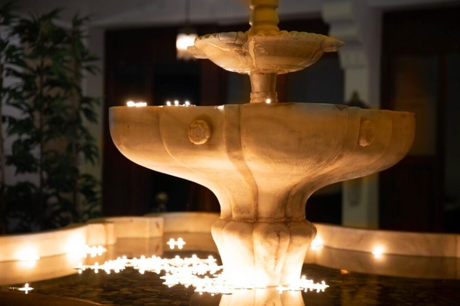 Istanbul: Cagaloglu Hamam Experience - The warm room starts the transition