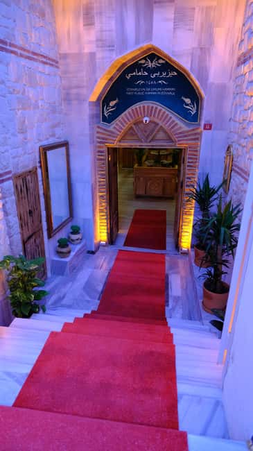 Istanbul: Turkish Hamam Kese/Foam Workshop with Starter Kit - The historic atmosphere is part of the lesson