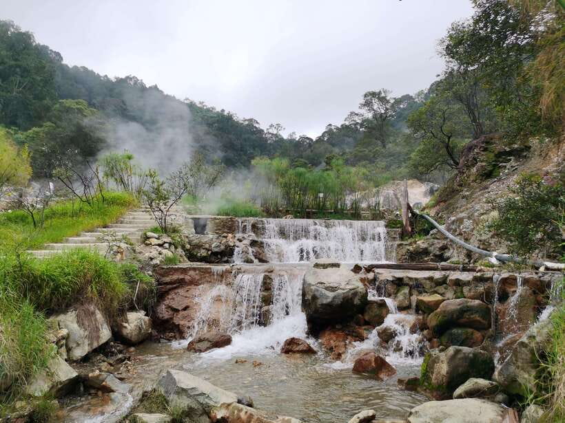 Jakarta: Volcano or Suspension Bridge,Ricefield & Hot Spring - Tangkuban Perahu and the Sangkuriang story