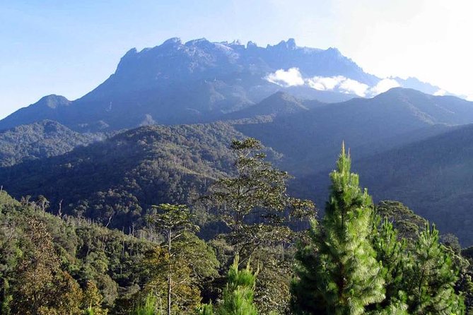 Kinabalu Park & Poring Hot Spring Tour - 7:00 am pickup and the long road north
