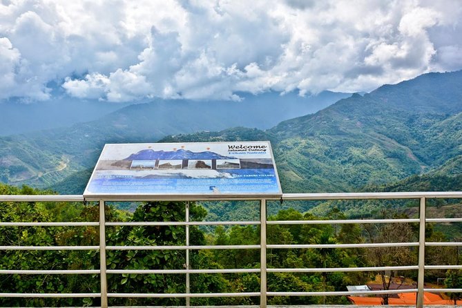 Kinabalu Park & Poring Hot Spring Tour - Nabalu Market and the first mountain views