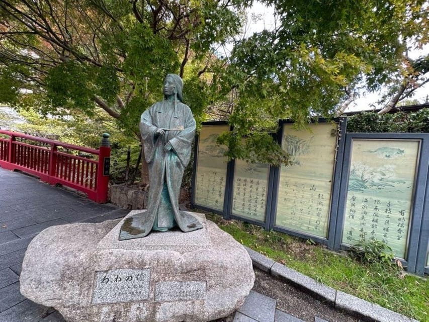 Kobe: Arima Onsen Culinary Stroll & Food Tasting Tour - First main tasting: choose among Arima favorites