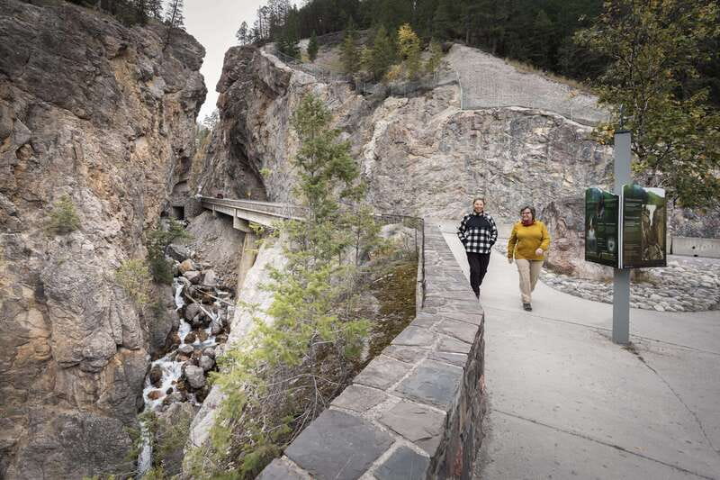 Kootenay: From Icy Mountain Rivers to Steamy Hot Springs - Why this Kootenay day trip works