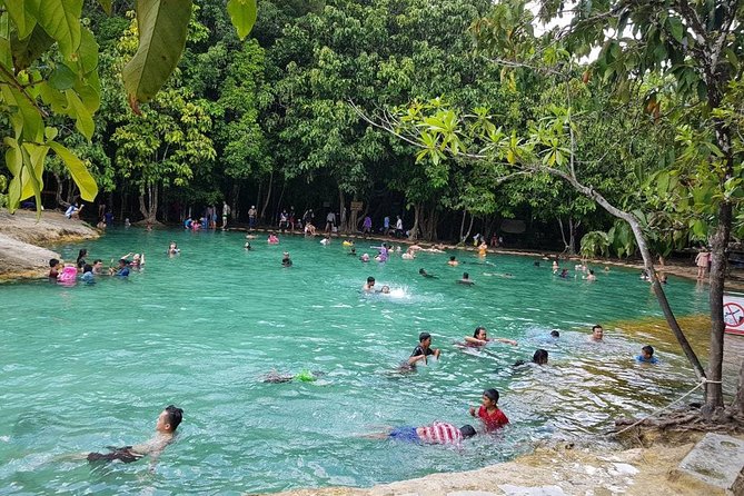 Krabi Emerald Pool, Hot Spring and Tiger Temple - Lunch breaks up the rural route
