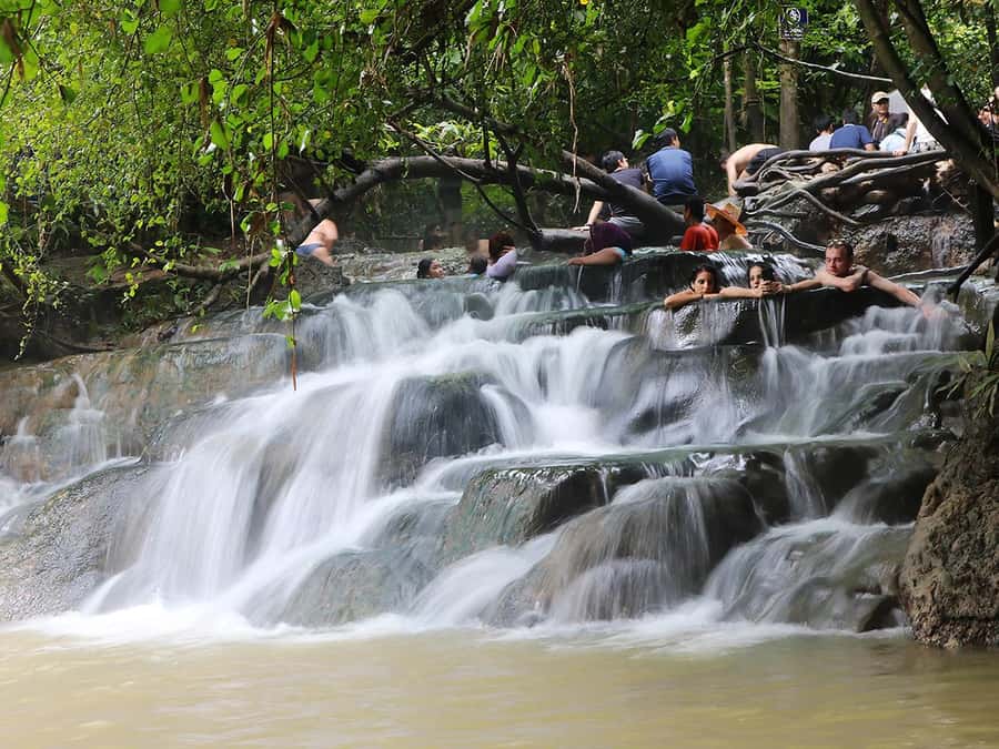 Krabi: Klongtom Hot Spring, Emerald Pool and Tiger Cave Tour - Tiger Cave Temple: a quieter cultural finish