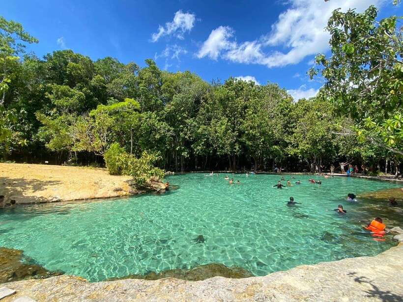 Krabi: Tiger Cave Temple, Emerald Pool and Hot Springs Tour - Monkeys, temple clothing, and what to carry