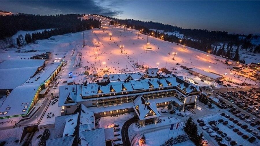 Krakow: Skii in Tatras Kotelnica with Optional Thermal Baths - Three or four hours on the slopes