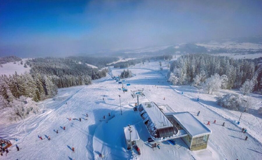 Krakow: Skii in Tatras Kotelnica with Optional Thermal Baths - Food, rest, and the Podhale setting
