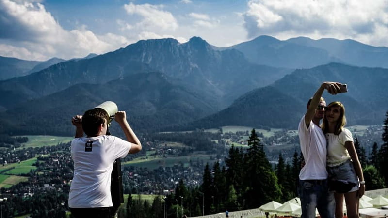 Krakow: Zakopane Cable Car, Spirits, Tasting & Thermal Baths - Who should book this experience?