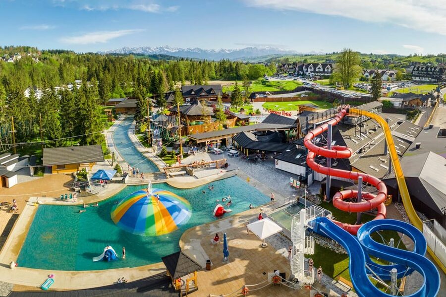 Krakow: Zakopane Cable Car, Vodka, Cheese & Hot Springs Tour - Is the $26 price good value?
