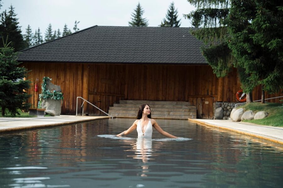 Krakow: Zakopane Cable Car, Vodka, Cheese & Hot Springs Tour - Who should book this tour?