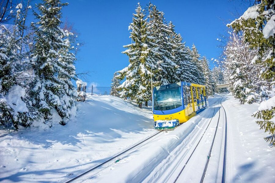 Krakow: Zakopane Day Tour with Optional Thermal Baths - Free time on Krupówki Street