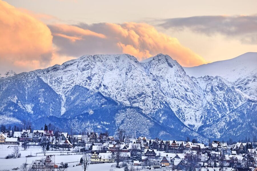 Krakow: Zakopane Snowmobiles + Bonfire & Chocholow Baths - Guides make the long day easier
