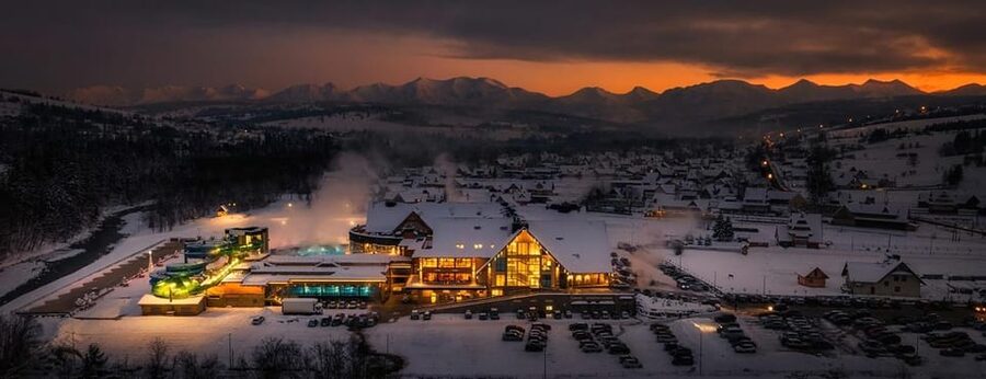 Krakow: Zakopane-Thermal Bath(Evening Time)with Hotel Pickup - The drive south from Krakow