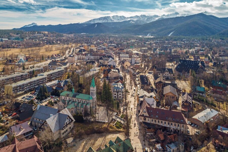 Krakow: Zakopane, Thermal Baths, Cable Car, Vodka, Oscypek - What the $55 price includes