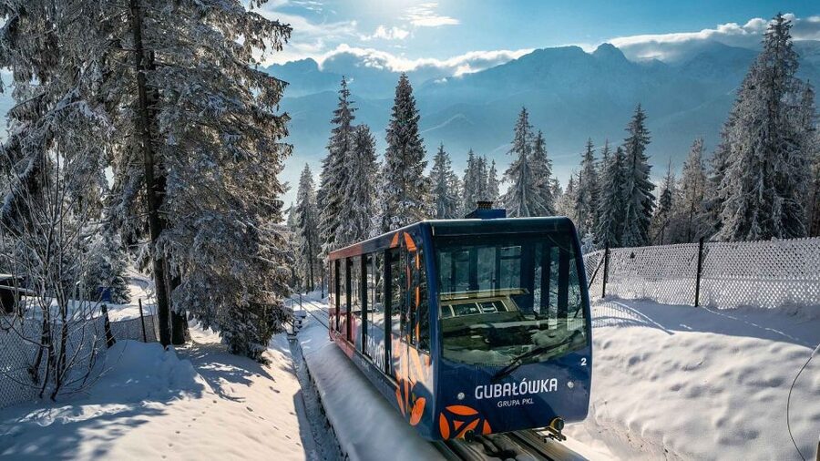 Krakow: Zakopane, Thermal Springs, Cable Car, Local Tasting - Gubałówka by funicular, with the best views of the day