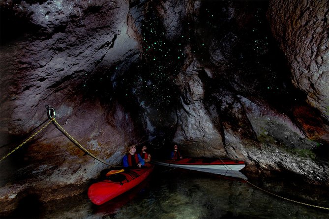 Lake Rotoiti Evening Kayak Tour including Hot Springs, Glowworm Caves and BBQ Dinner - Warm water and a swim at the natural pools