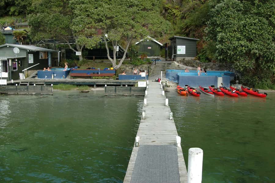 Lake Rotoiti & Hot Pools Guided Kayak - Manupirua Springs, a Lakeside Thermal Stop