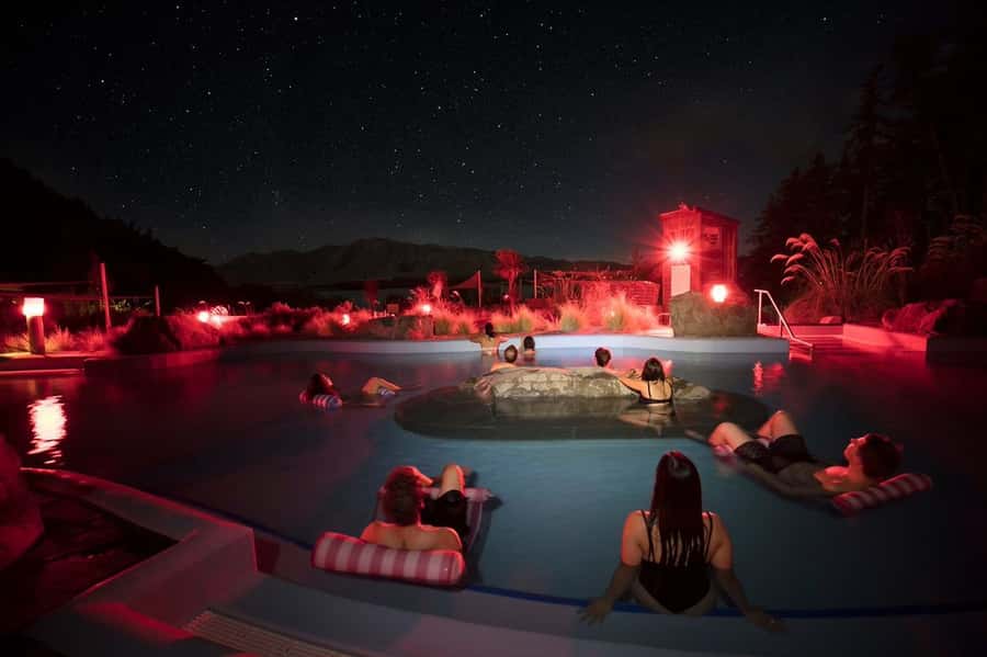 Lake Tekapo: 1.5-Hour Hot Pools & Stargazing Experience - The first half: telescope viewing and stories about the sky