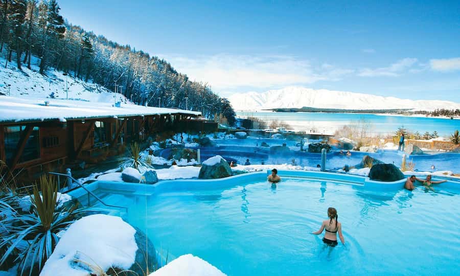 Lake Tekapo: Single Day Multiple Entry Pass for Hot Pools - Lake views, sunset light, and dark skies