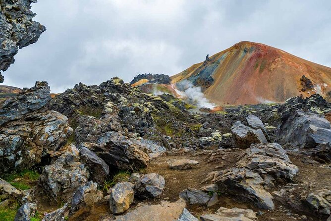 Landmannalaugar Hiking, Haifoss Waterfall and Hot Springs Tour - Bláhylur brings a crater lake into the mix