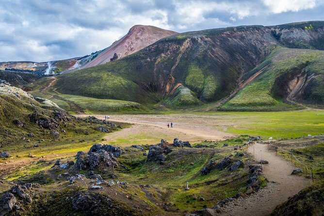 Landmannalaugar Hiking, Haifoss Waterfall and Hot Springs Tour - Háifoss and Granni deliver the big waterfall view