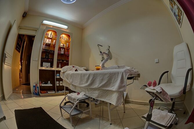 Luxury Massage and Hammam for 2 Hours including transportation - The Berber massage starts with your feet