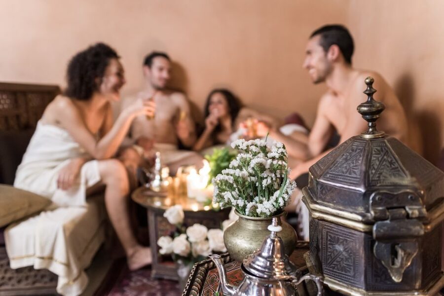 Malaga: Hammam Al Ándalus Entry Ticket with Massage - Clean facilities and small practical details