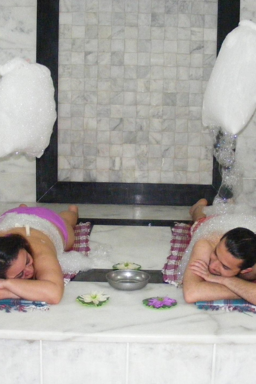 Marmaris Turkish Bath -Spa- Sauna, Scrub Foam & Oil Massage - Language, group atmosphere, and comfort