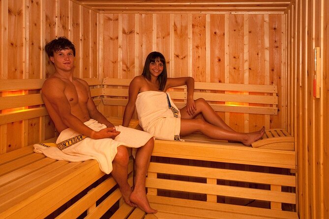 Marmaris VIP Turkish Bath & Oil Massage - The 40-minute aromatherapy oil massage is the main comfort stage