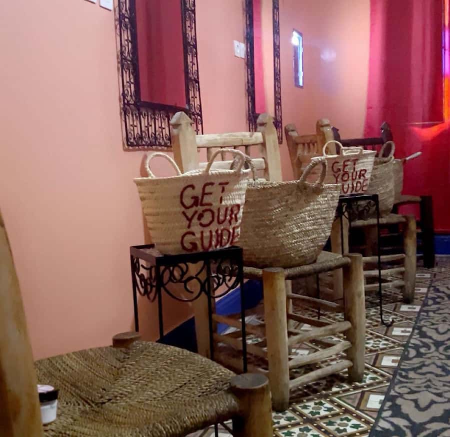 Marrakech: Souk Tour & Berber Hammam with Massage - What to bring and how to prepare