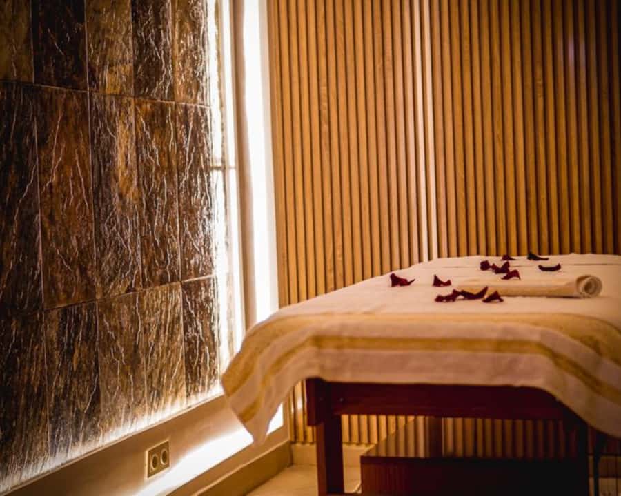 Marrakech: Spa Massage and Steam Hammam with Pickup - Who should book this experience