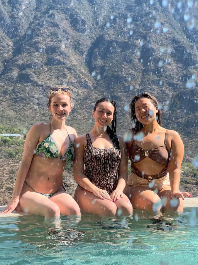 Mexico City: Tolantongo Caves, hot springs, and natural pools - Finishing Beside the Hot Springs River