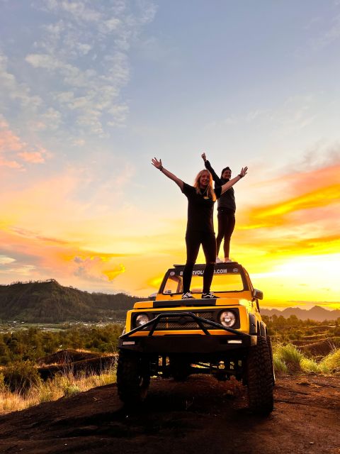 Mount Batur Jeep Sunrise & Hot Spring &coffe with transport - A natural hot spring for 90 minutes