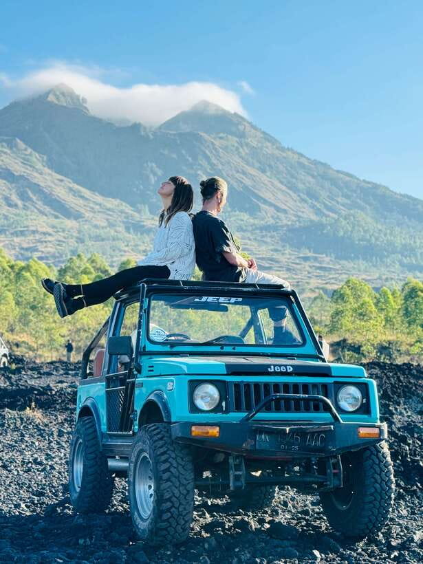 Mount batur jeep sunrise / sunset and hot spring - Reaching the Sunrise Point by 4x4