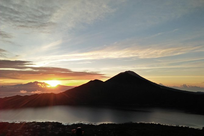 Mount Batur Sunrise Trekking & Hot Spring Tour - The climb from darkness to daylight