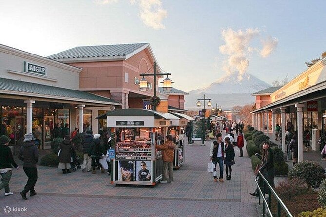 Mount Fuji 5th Station, Arakurayama, Oshino Hakkai and Hot Spring - Gotemba Premium Outlets or Kinohana no Yu