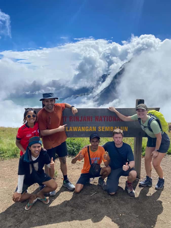 mount rinjani 3D/2N summit,lake.hot spring and crater rim - Day three: four to five hours down through Senaru forest