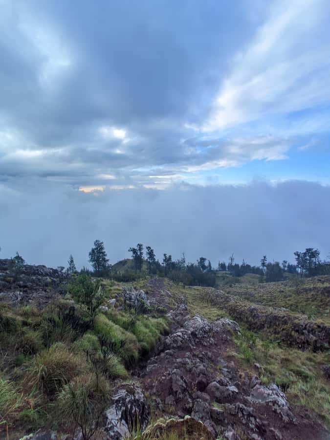 Mount Rinjani: 3D/2N Trekking to Summit, Lake and Hot Spring - Key points to know before booking
