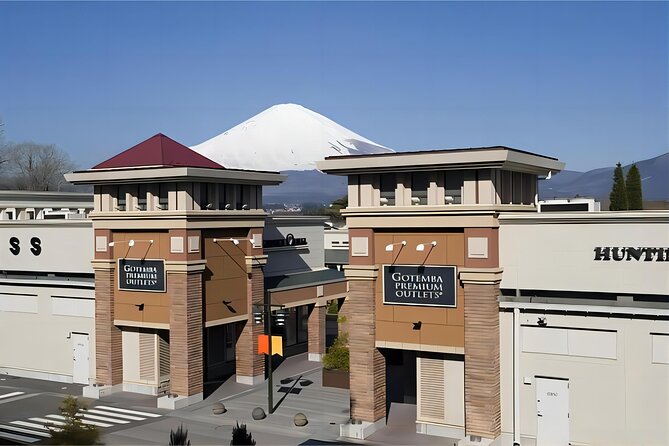 Mt. Fuji 5th Station, Oshino Hakkai and Hot Spring Day Trip - Choosing Gotemba Premium Outlets or Konohananoyu