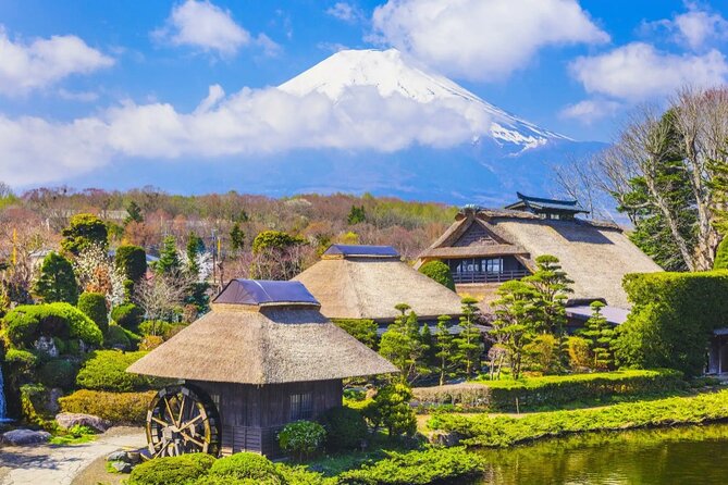 Mt. Fuji 5th Station, Oshino Hakkai and Hot Spring Day Trip - Timing, pickup, and the small-group setup