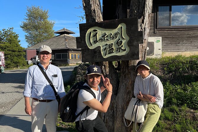 Mt FUJI - Panoramic Tour w/ Hoto Lunch, JP Sake & Onsen tatto OK! - Kanadorii and Oishi Park by Lake Kawaguchiko