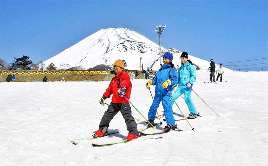 Mt. Fuji Skiing Experience- YETI Ski Resort & Onsen Day Trip - Why this Mt. Fuji ski day works