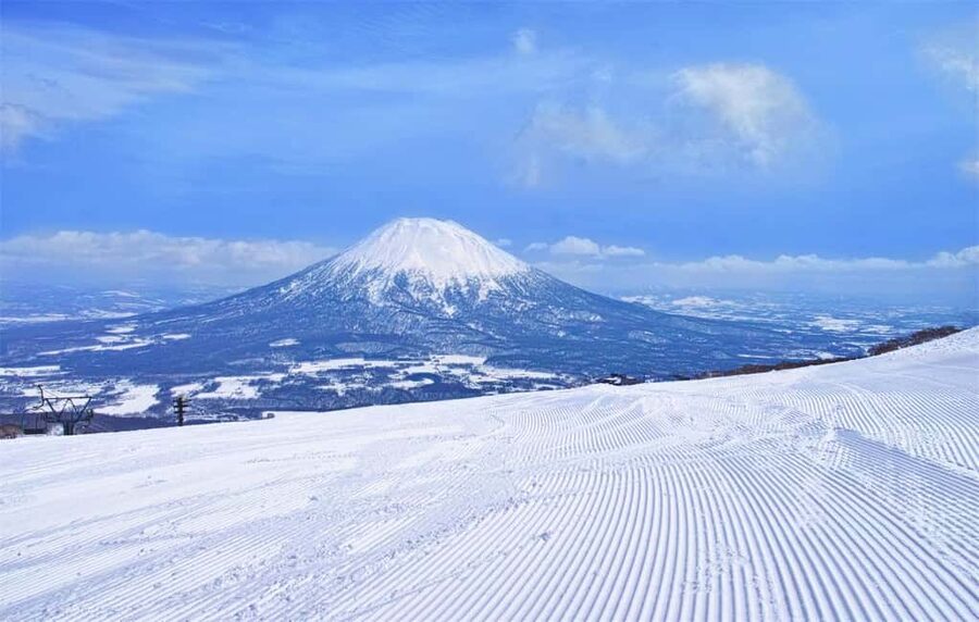 Mt. Fuji Skiing Experience- YETI Ski Resort & Onsen Day Trip - The 2.5-hour ride to YETI Ski Resort