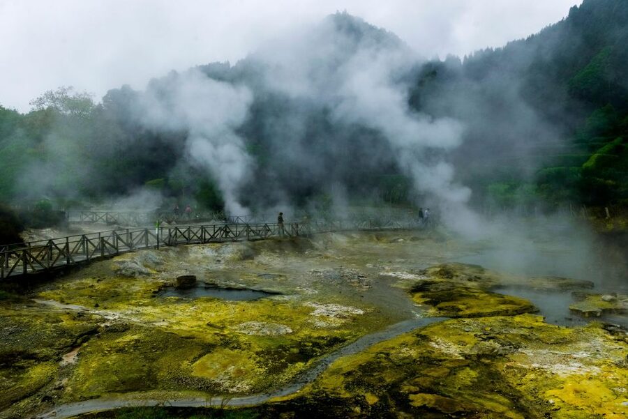 Nordeste: Waterfall, Hot Spring and Viewpoints Full-Day Tour - Lunch and local time in Povoação